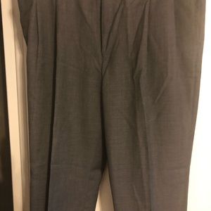 Mens dress pants. Gray in color.  42x30